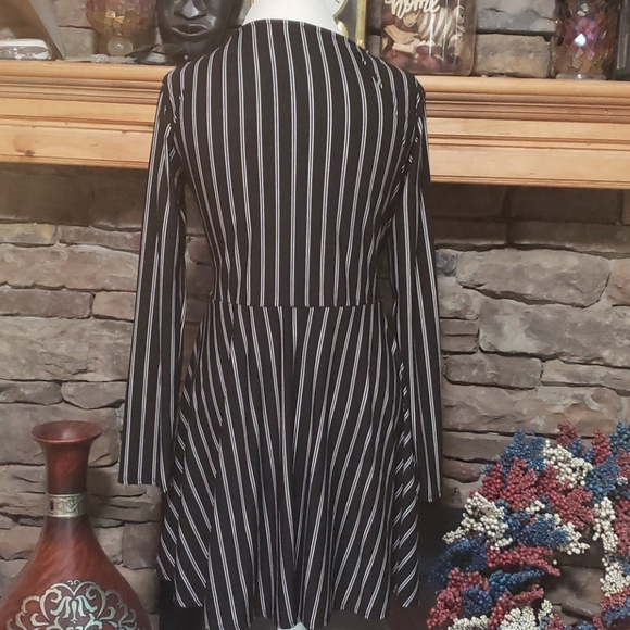 SALE⚡️LILY ROSE DRESS SZ L - Picture 4 of 9